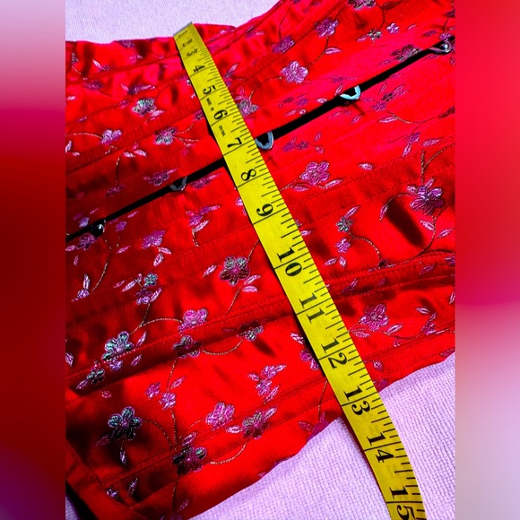 Custom HIGH QUALITY from London satin cotton with herring bone RED corset OSFM - Picture 6 of 17